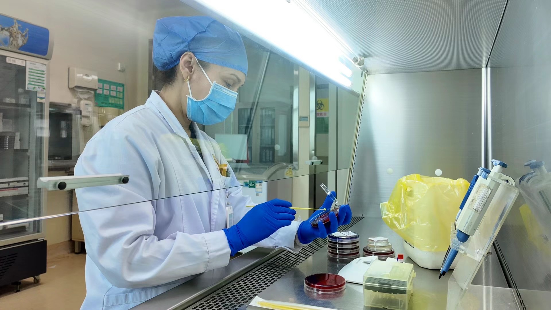 马依努尔·阿布都热合曼-新疆和田学院-医学技术学院